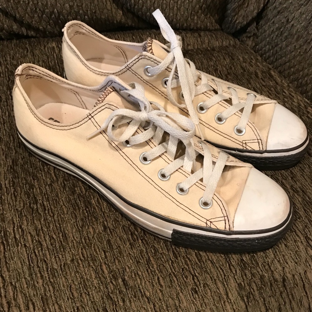 Converse size 10 cream